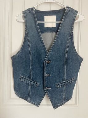 MOTHER Denim Vest in Washed Blue